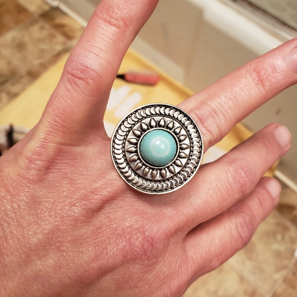 Silver Turquoise Statement Ring - Picture 4 of 5